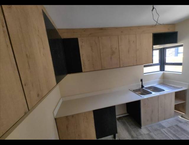 6 BEDROOM HOUSE FOR SALE IN BENDOR